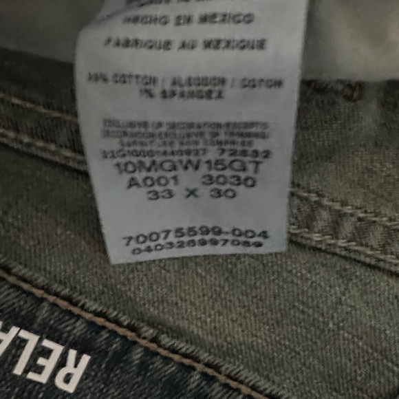 Wrangler Relaxed Fit Blue Back-Pocket Denim Jeans - Picture 3 of 3